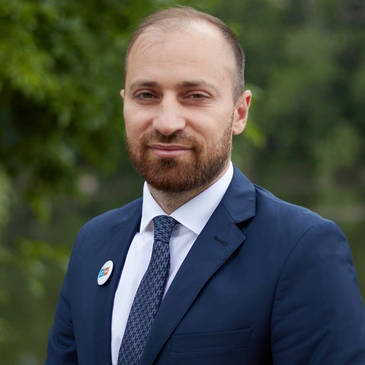 Mădălin Grozavu